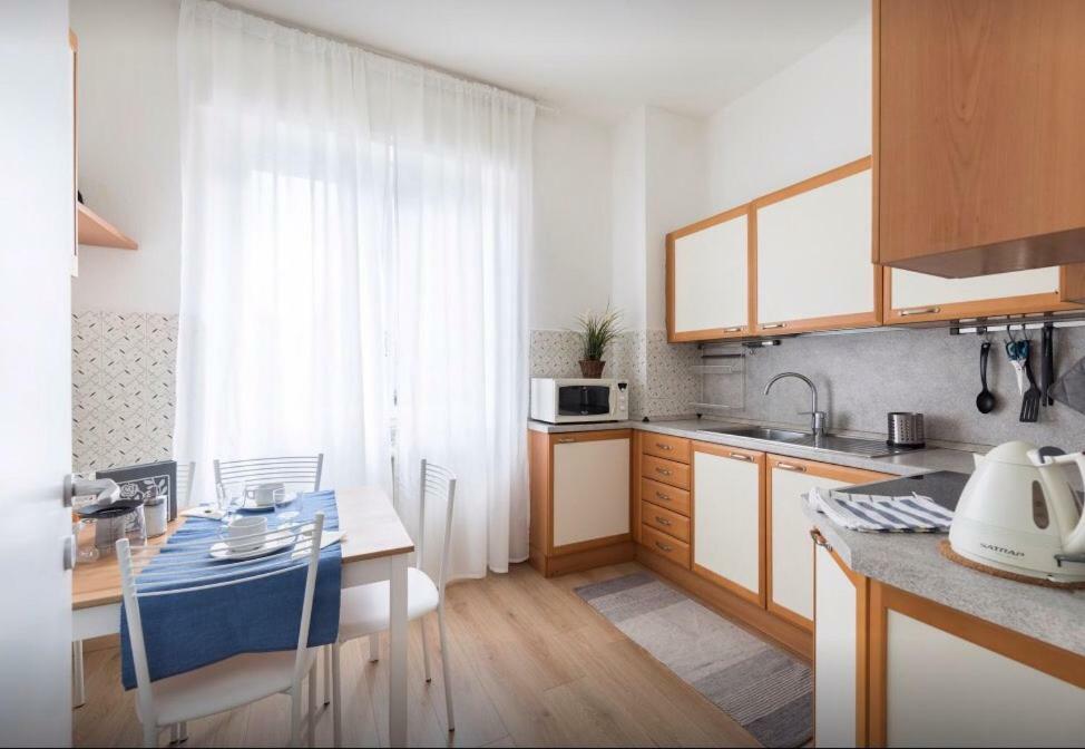 Lovely, Charming And Quiet Apartment In The Centre Air Conditioned And Free Private Garage Como Exterior foto