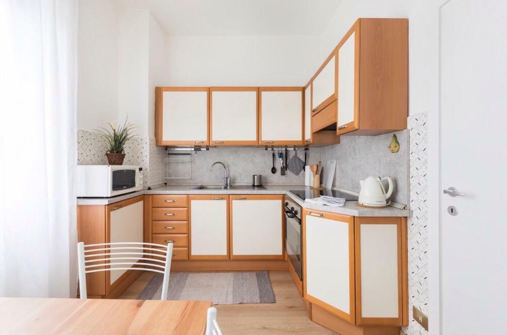 Lovely, Charming And Quiet Apartment In The Centre Air Conditioned And Free Private Garage Como Exterior foto